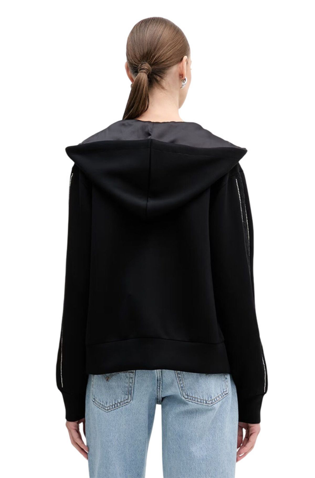 HTCLOTHES123 - 2026-03-05T133623.940
