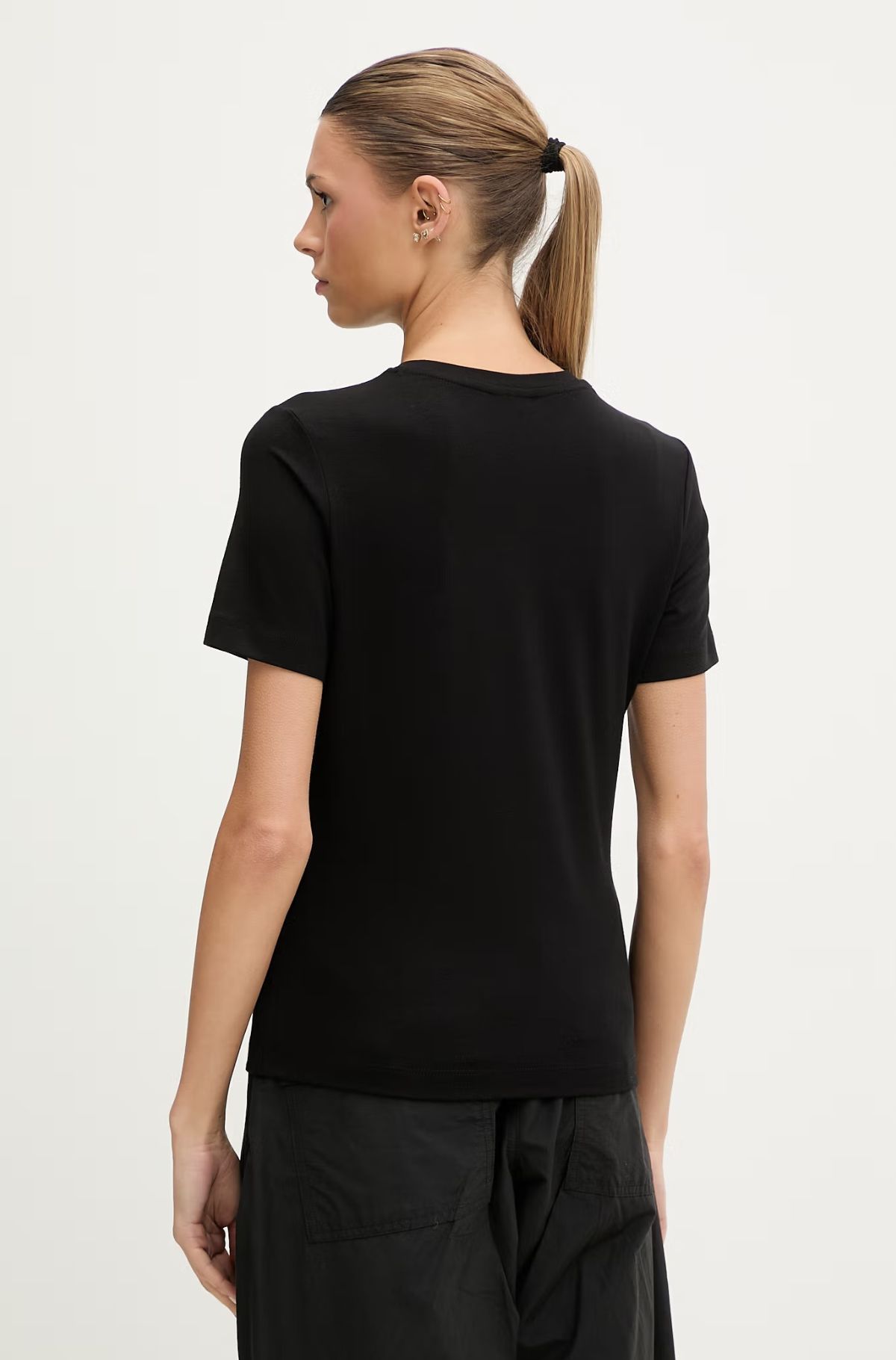 HTCLOTHES123 - 2026-05-21T171918.731