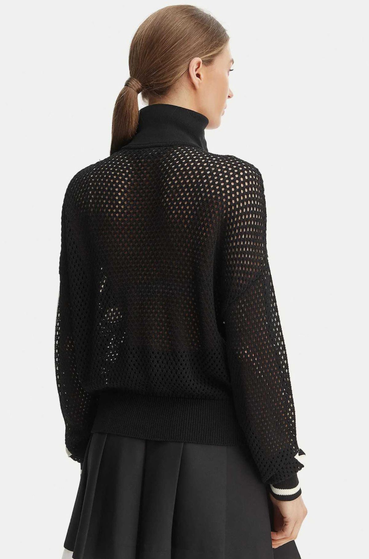 HTCLOTHES123 - 2026-05-21T204223.559