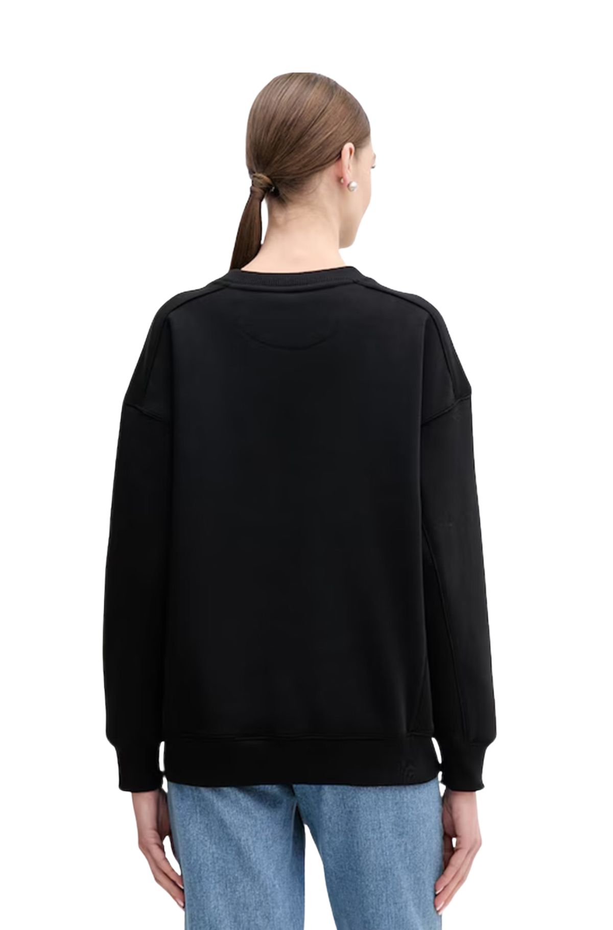 HTCLOTHES123 - 2026-10-22T183750.023