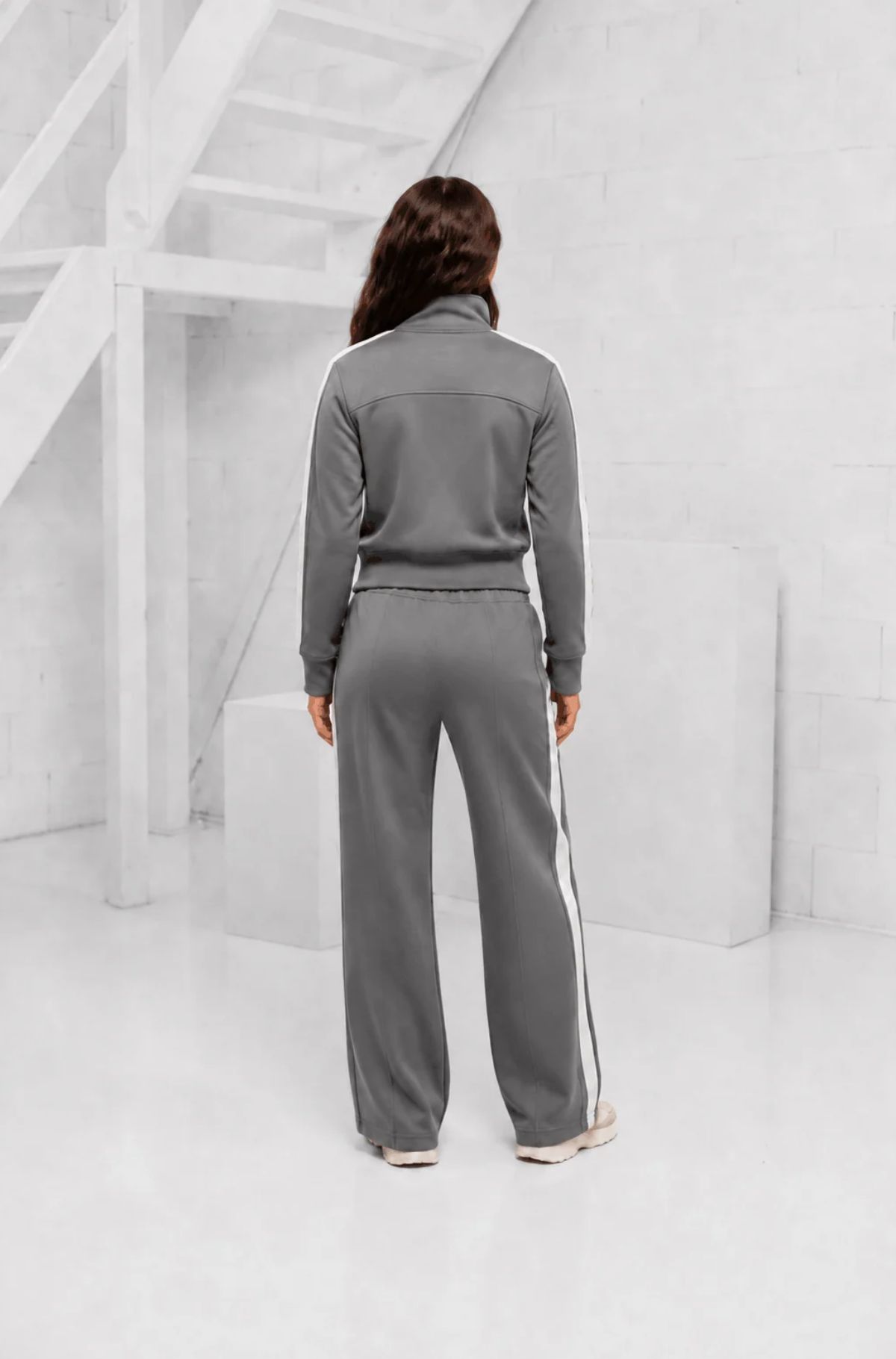 HTCLOTHES123 - 2026-10-26T155356.546